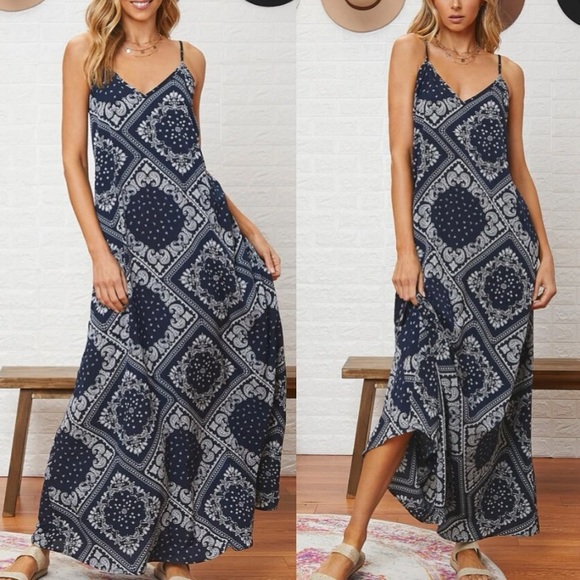 Dresses & Skirts - Boho floral print cami maxi dress
